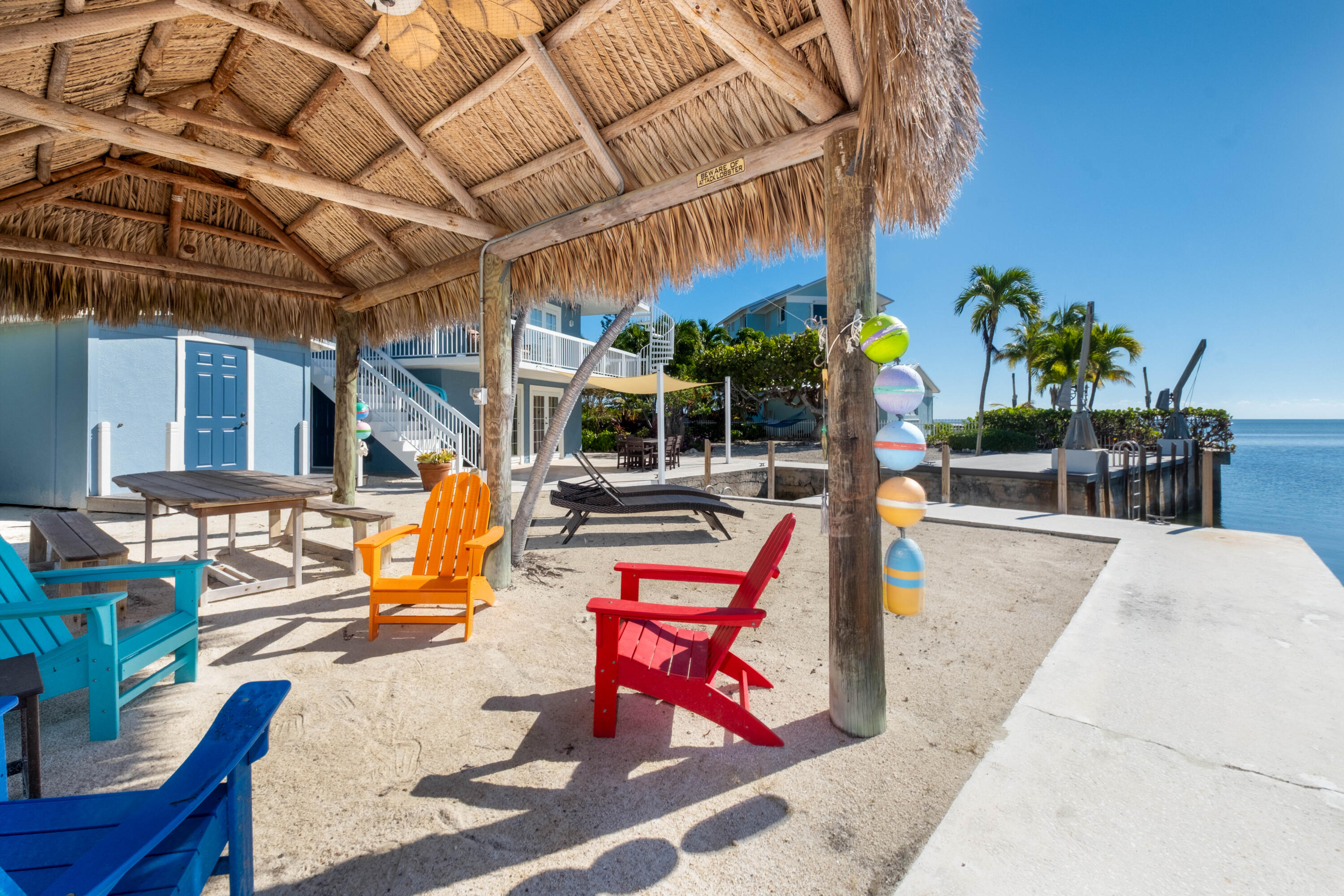 1202 Mockingbird Road