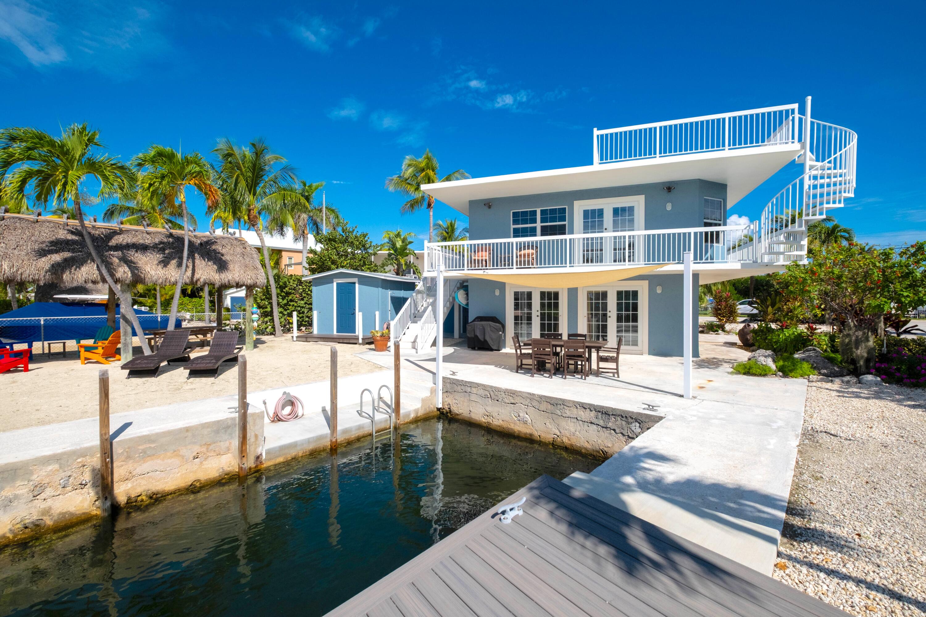 1202 Mockingbird Road