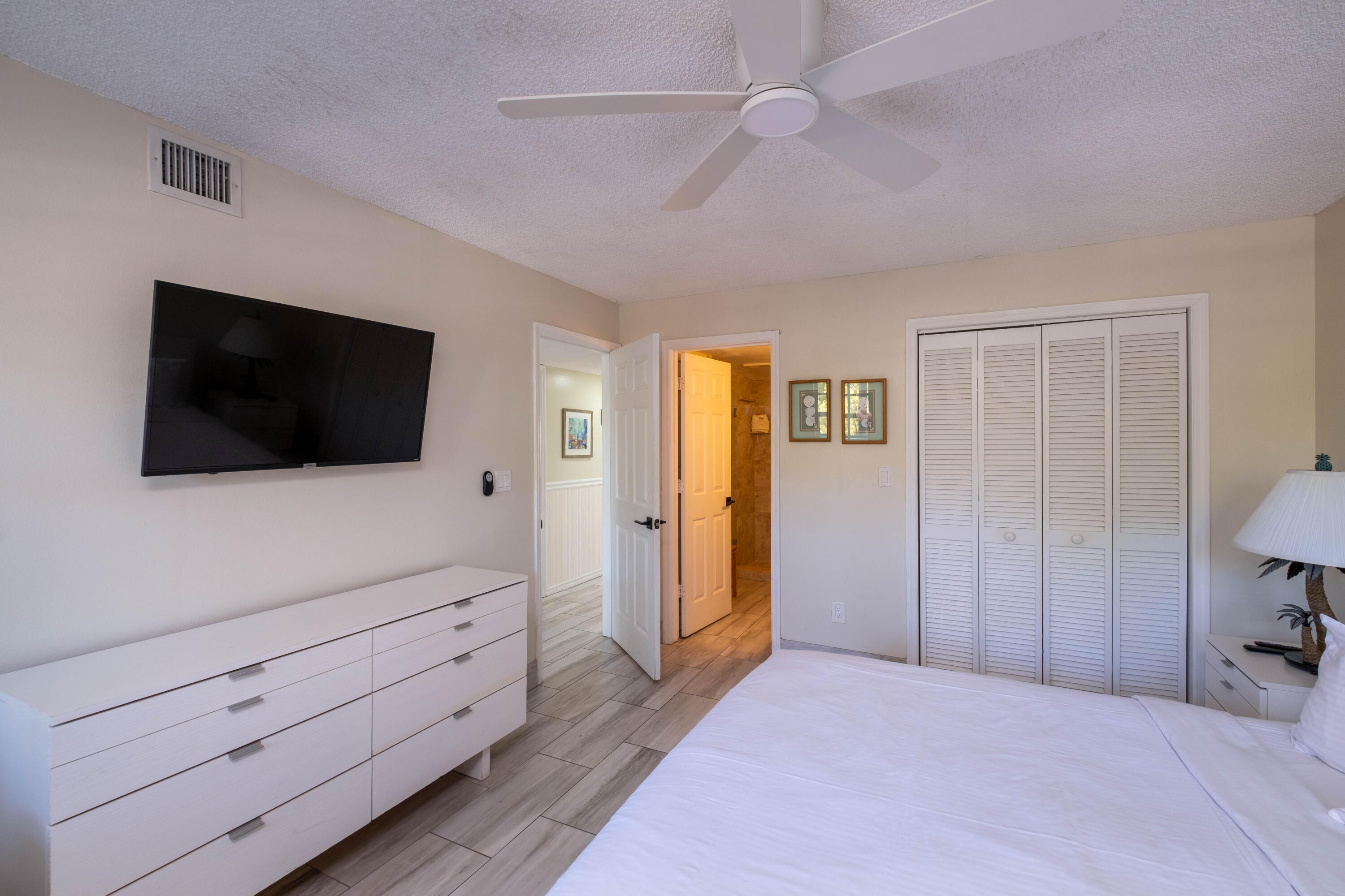 500 Burton Drive Unit: 2207