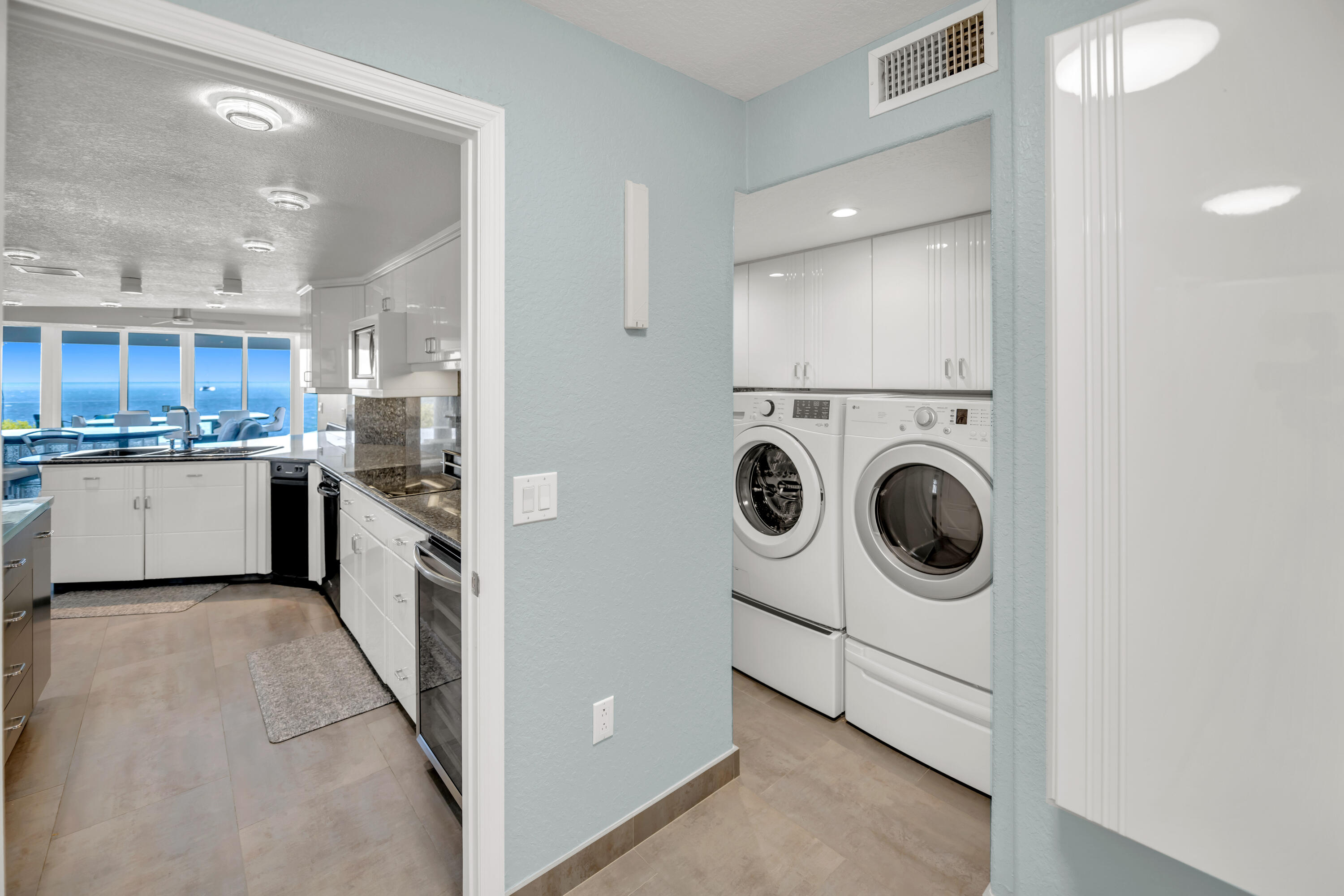 251 S Ocean Shores Drive