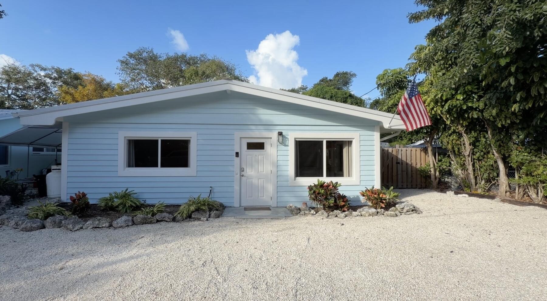 124 S Hammock Road