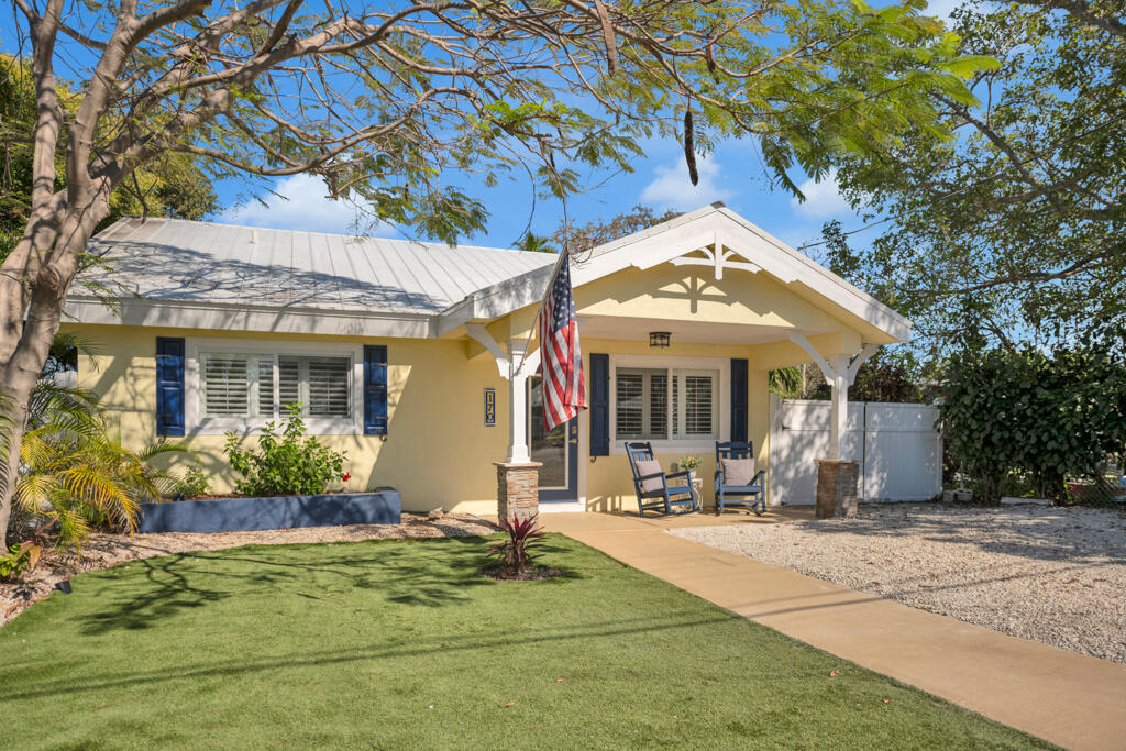 170 Hibiscus Street