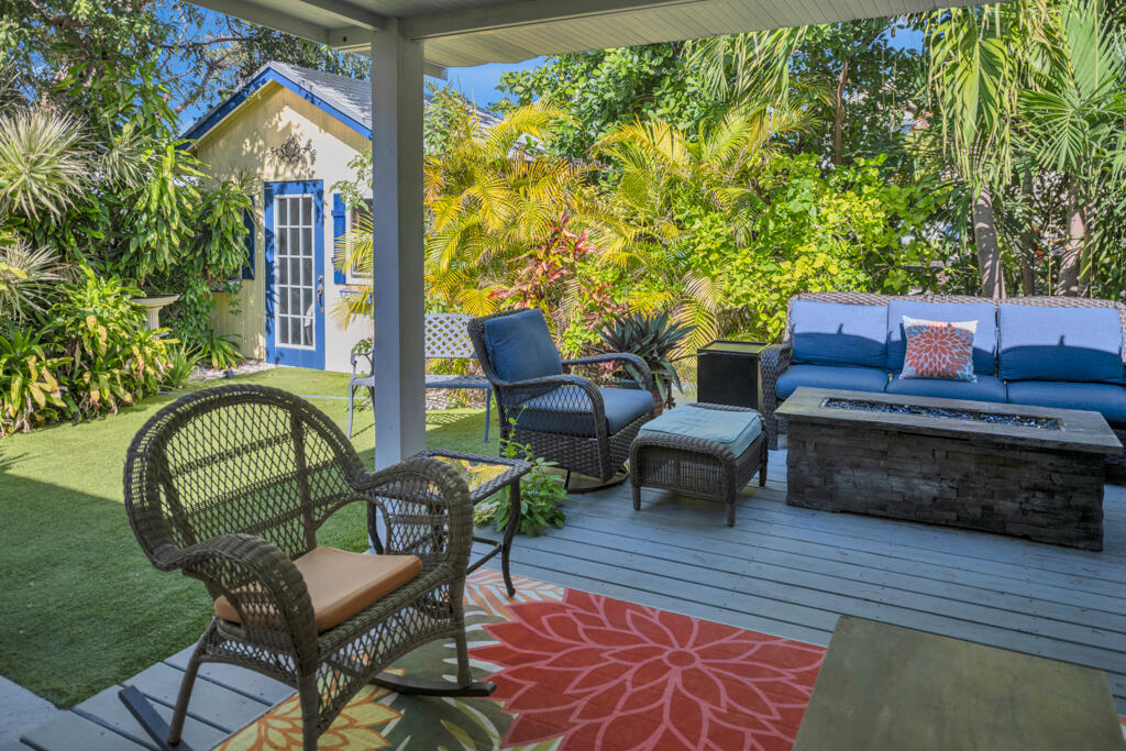 170 Hibiscus Street
