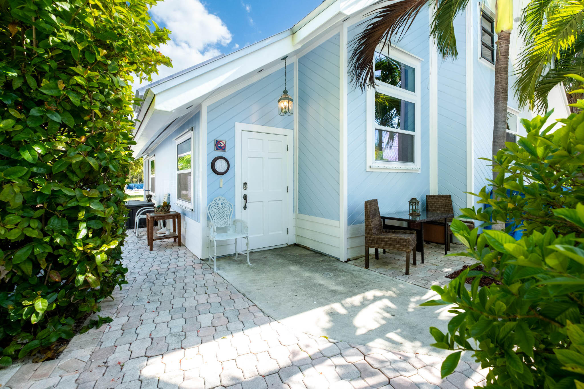 106 Gardenia Avenue
