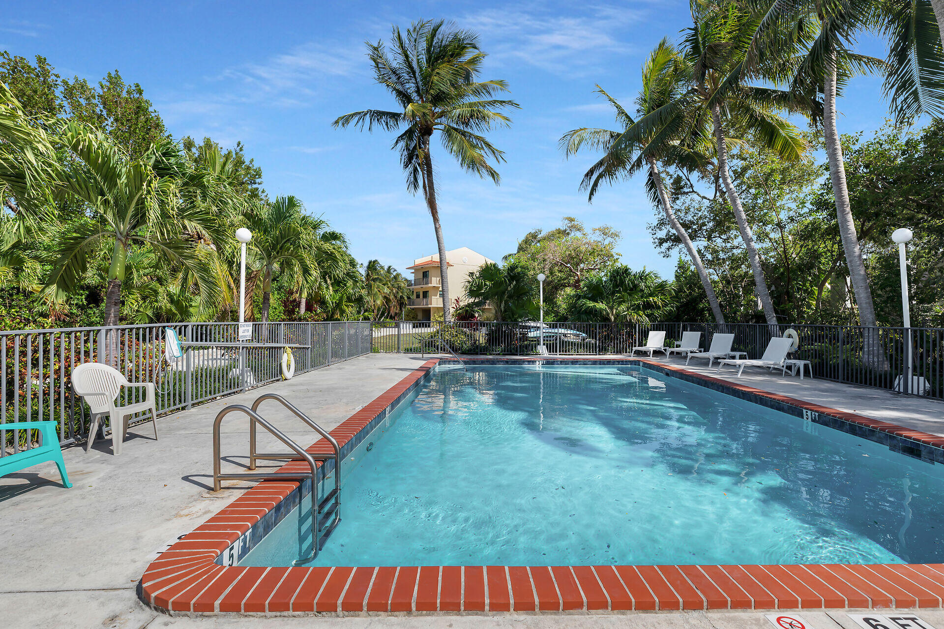 75710 Overseas Highway Unit: 1