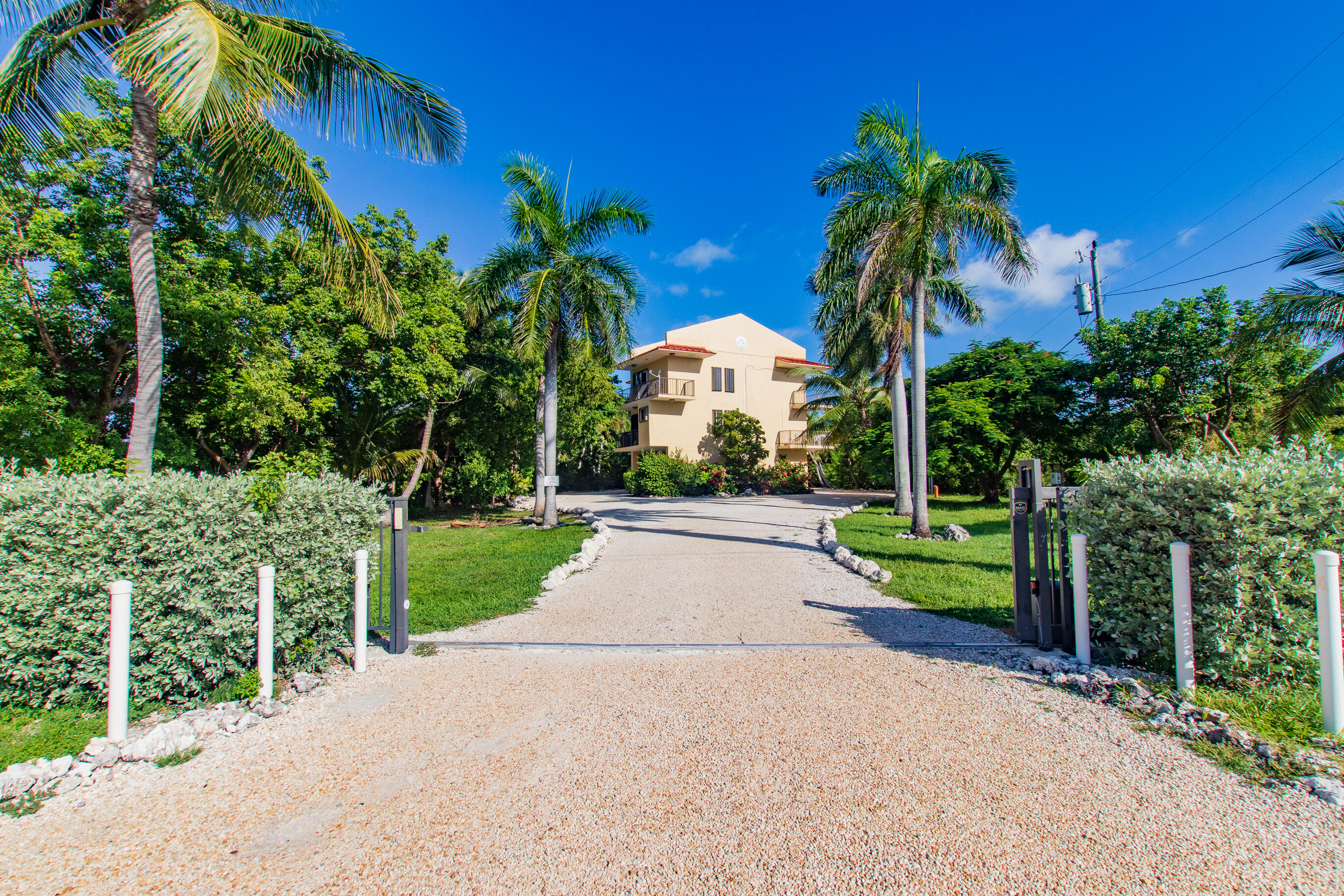 75710 Overseas Highway Unit: 1