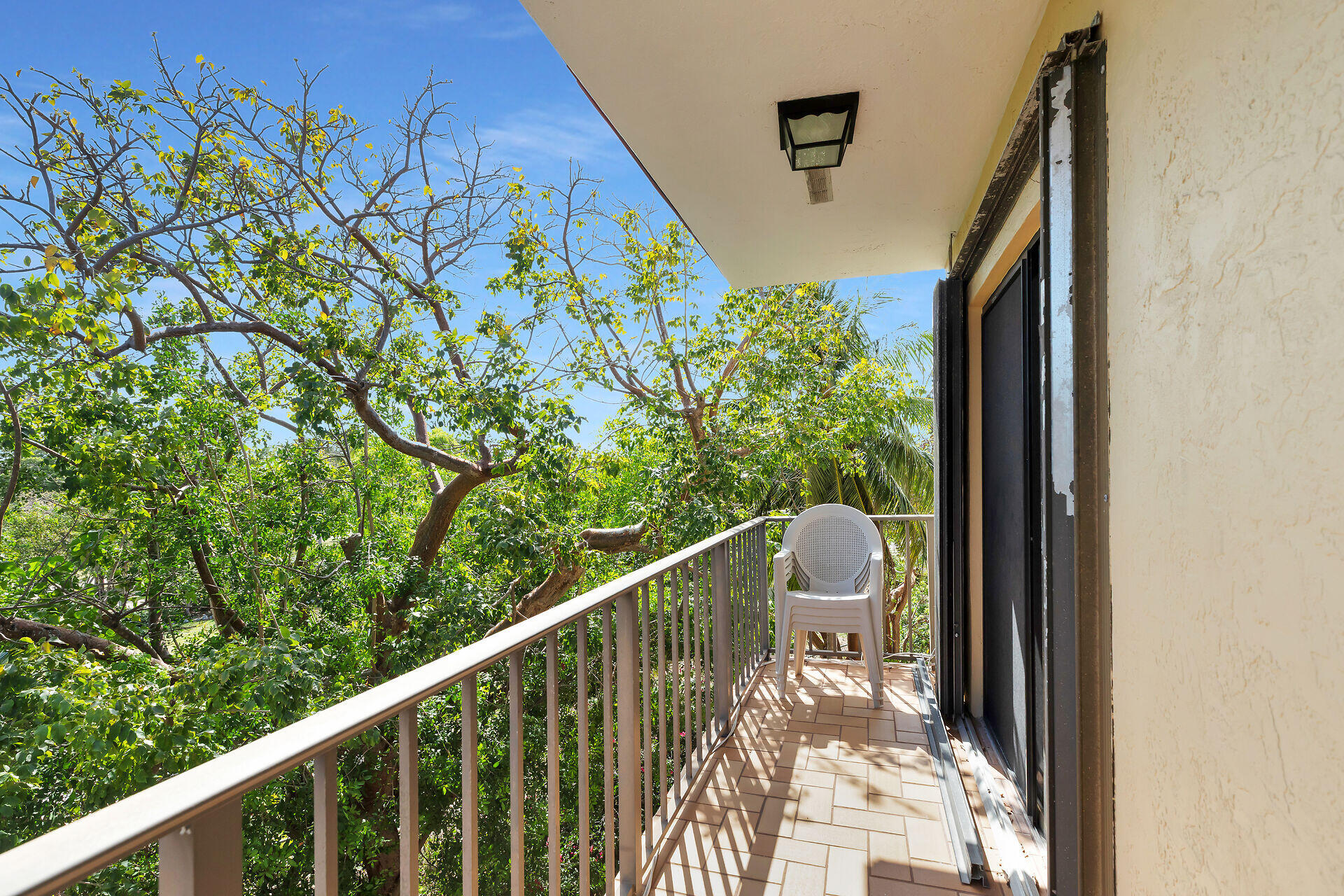 75710 Overseas Highway Unit: 1