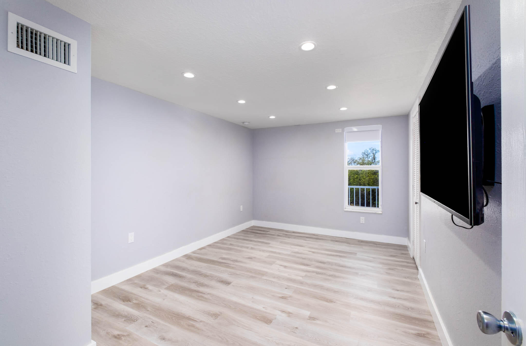 1526 Shaw Drive