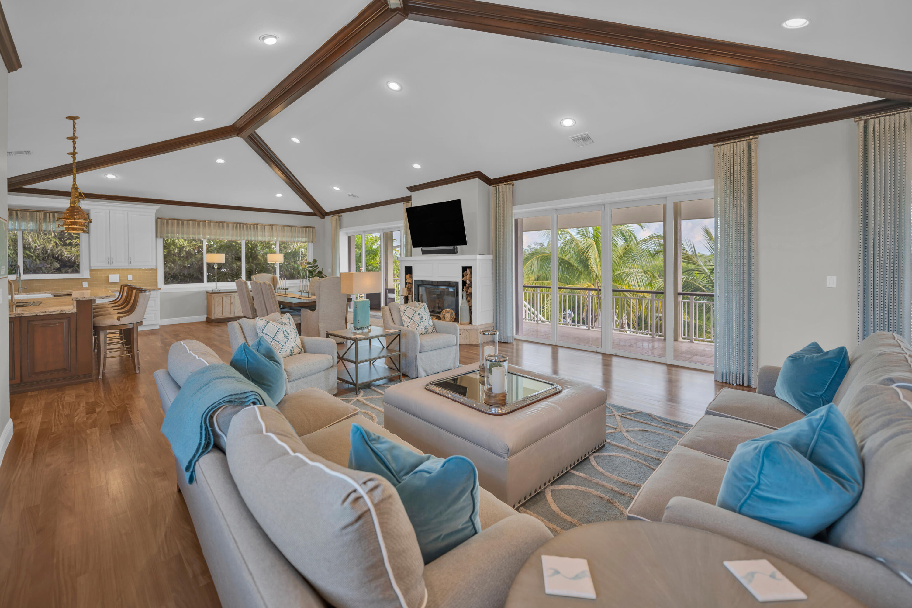 430 Palm Drive