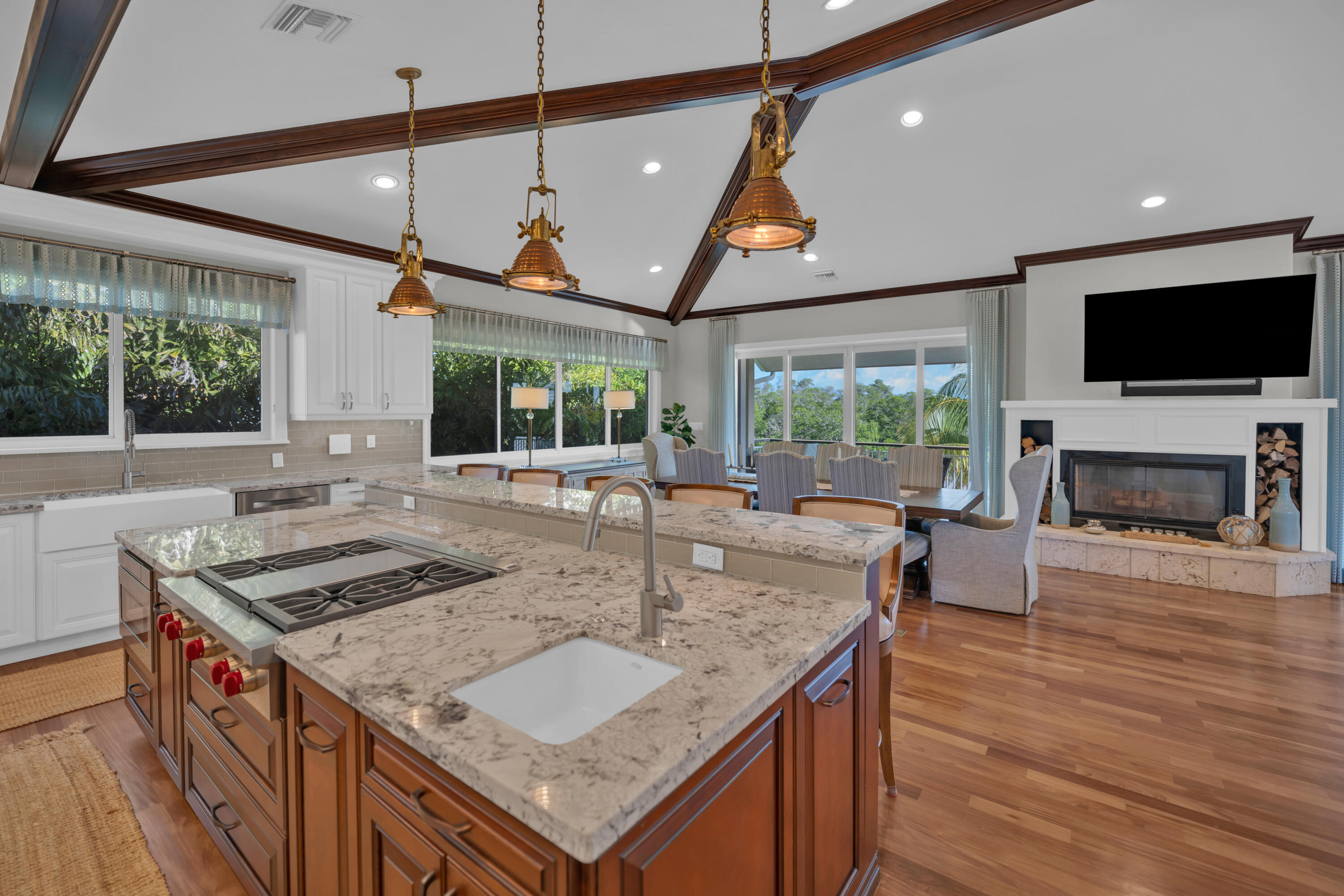 430 Palm Drive