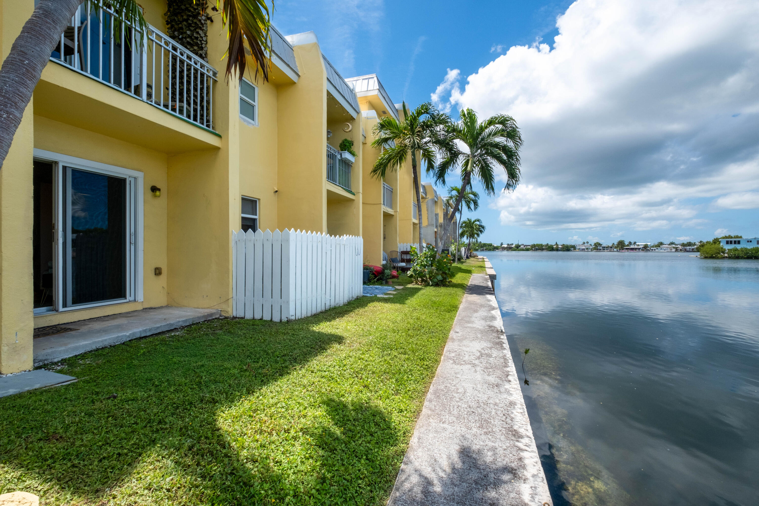 201 Coppitt Road 104B