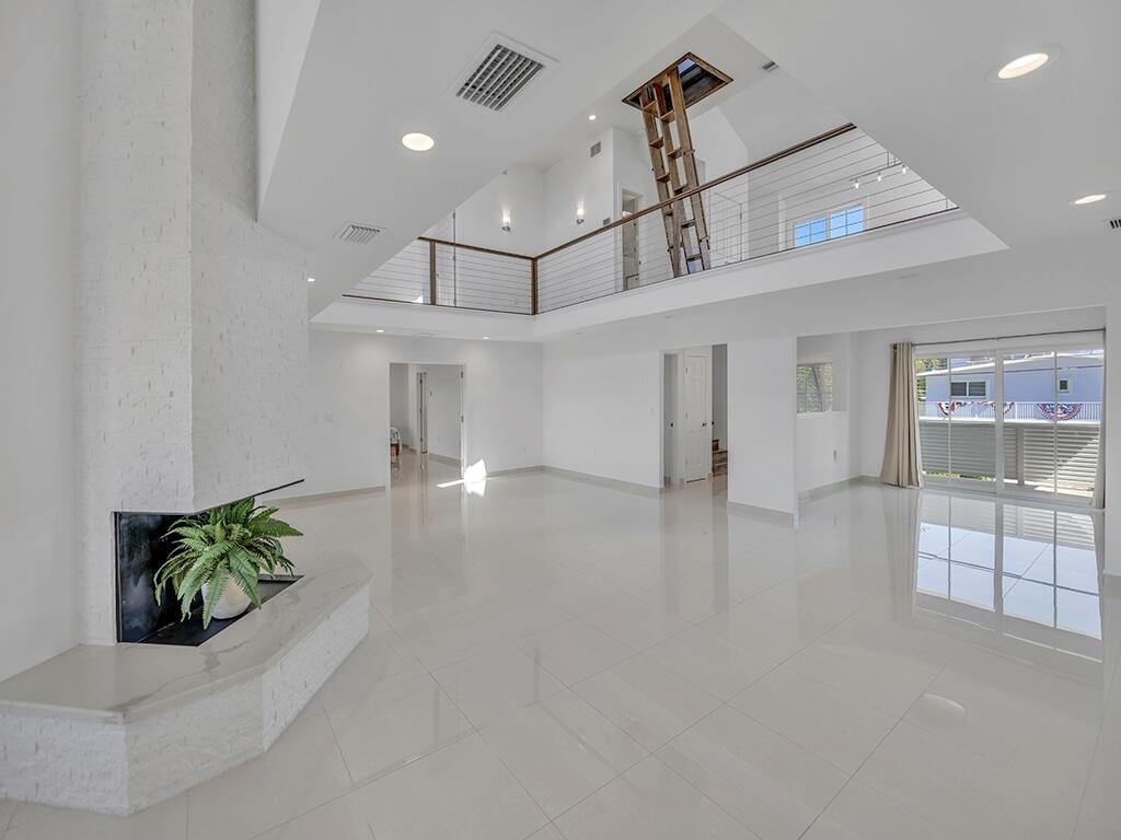 157 Valencia Drive