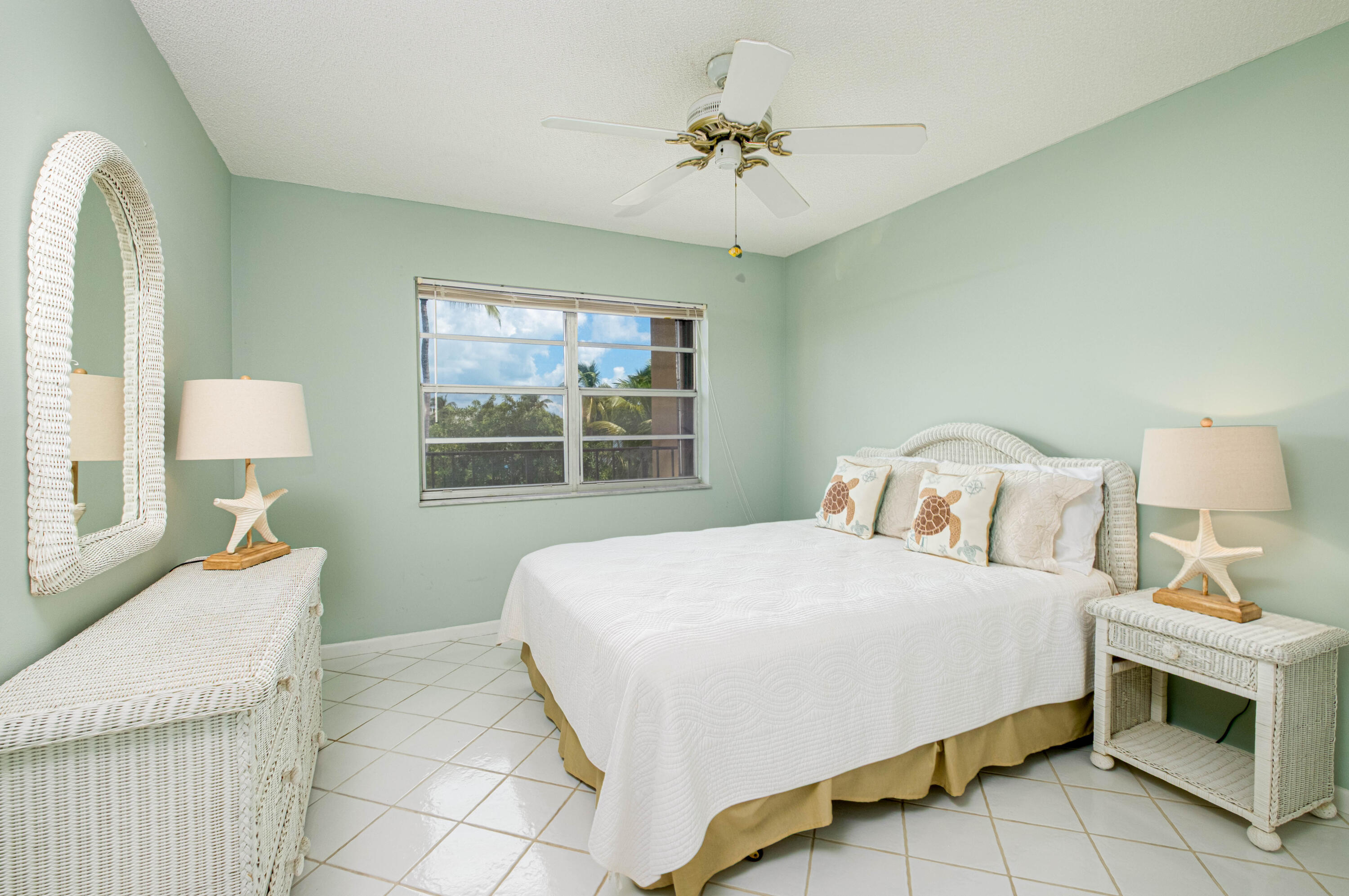 79901 Overseas Highway 410