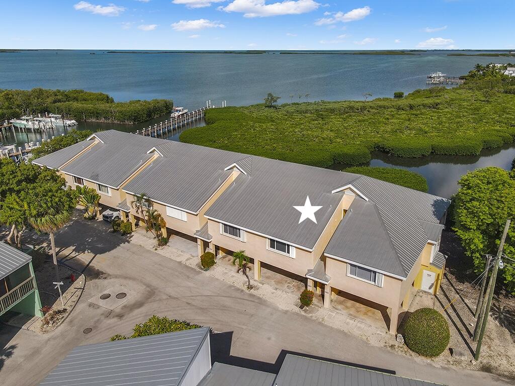 9812 Leeward Avenue 30' Boat Slip