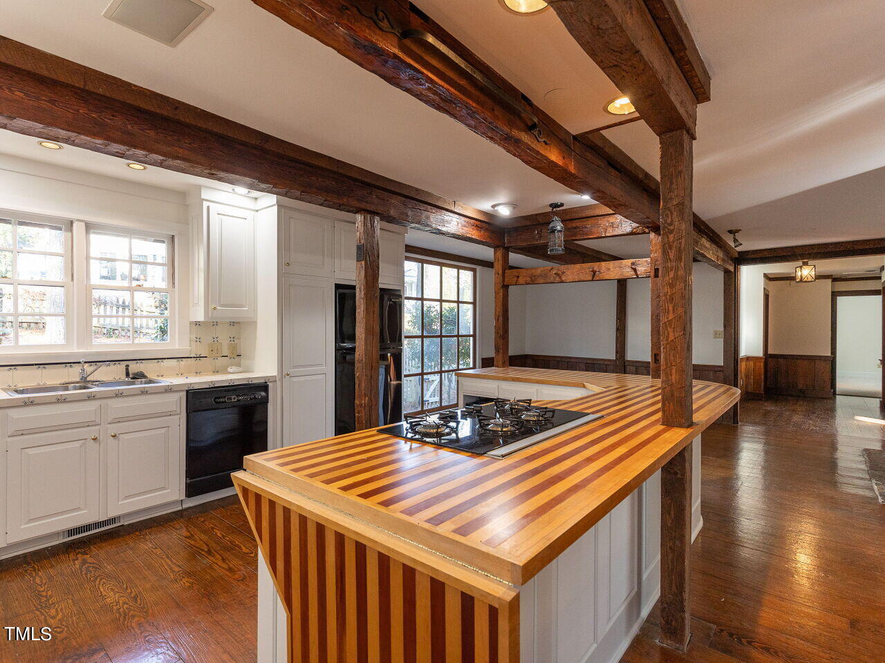 110 Pasquotank Drive