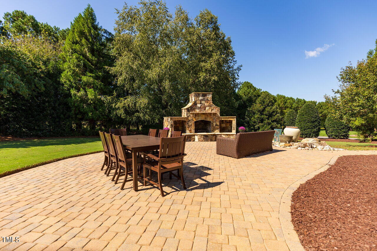 1195 Stone Kirk Drive