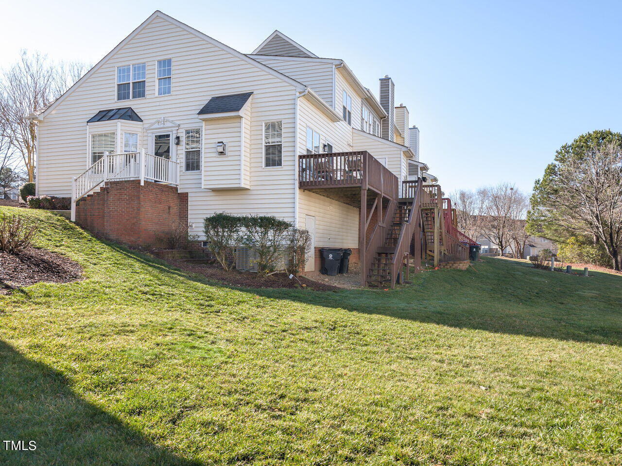 701 Knightsborough Way
