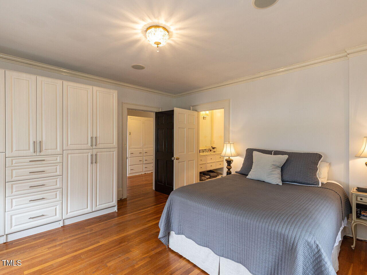 2607 Fairview Road