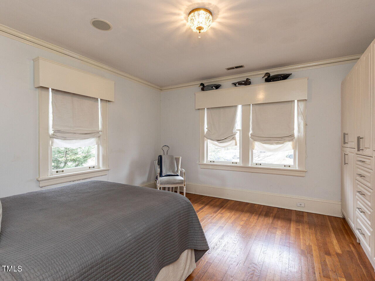 2607 Fairview Road