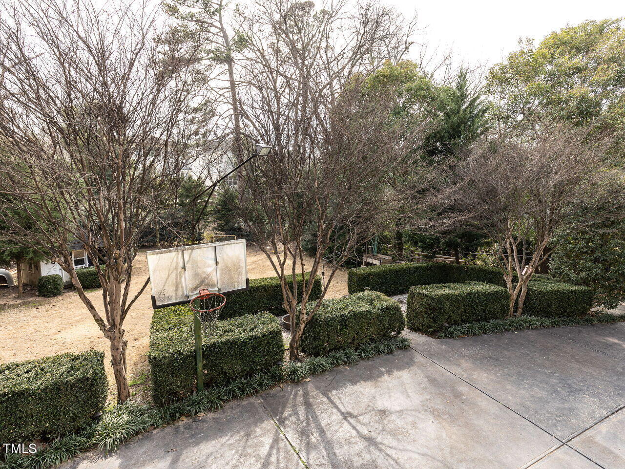 2607 Fairview Road