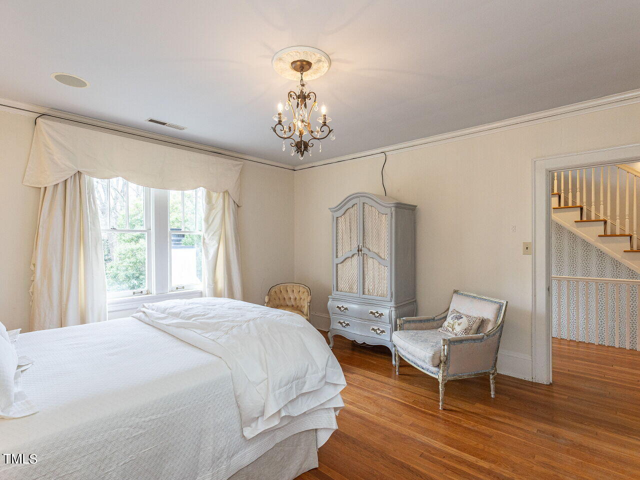 2607 Fairview Road