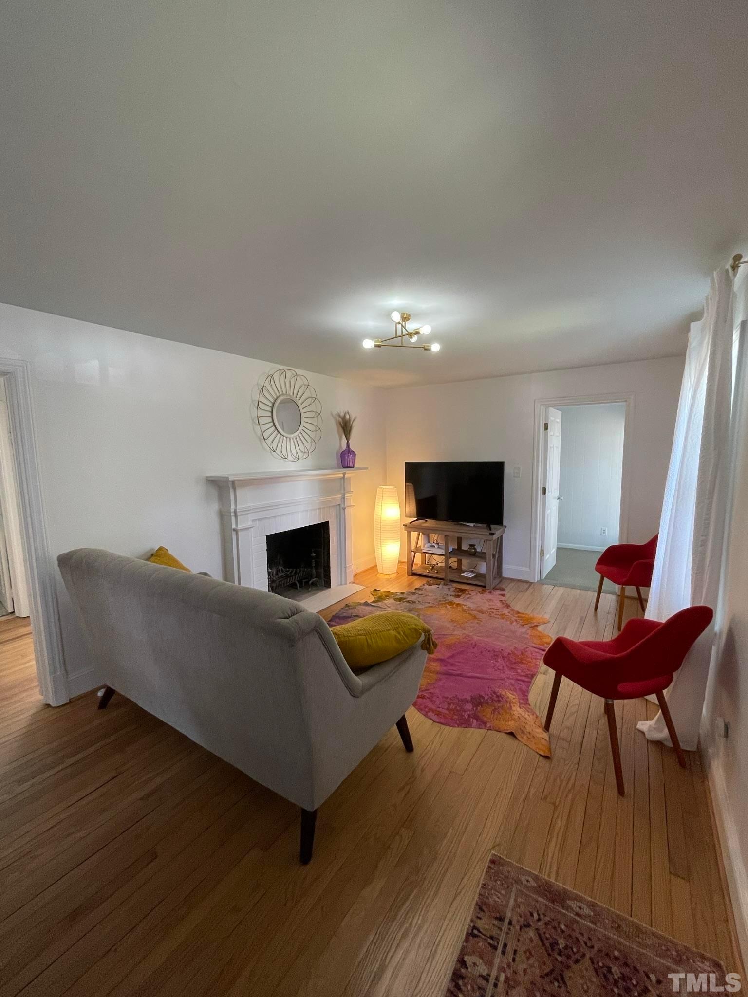 1009 Canterbury Road