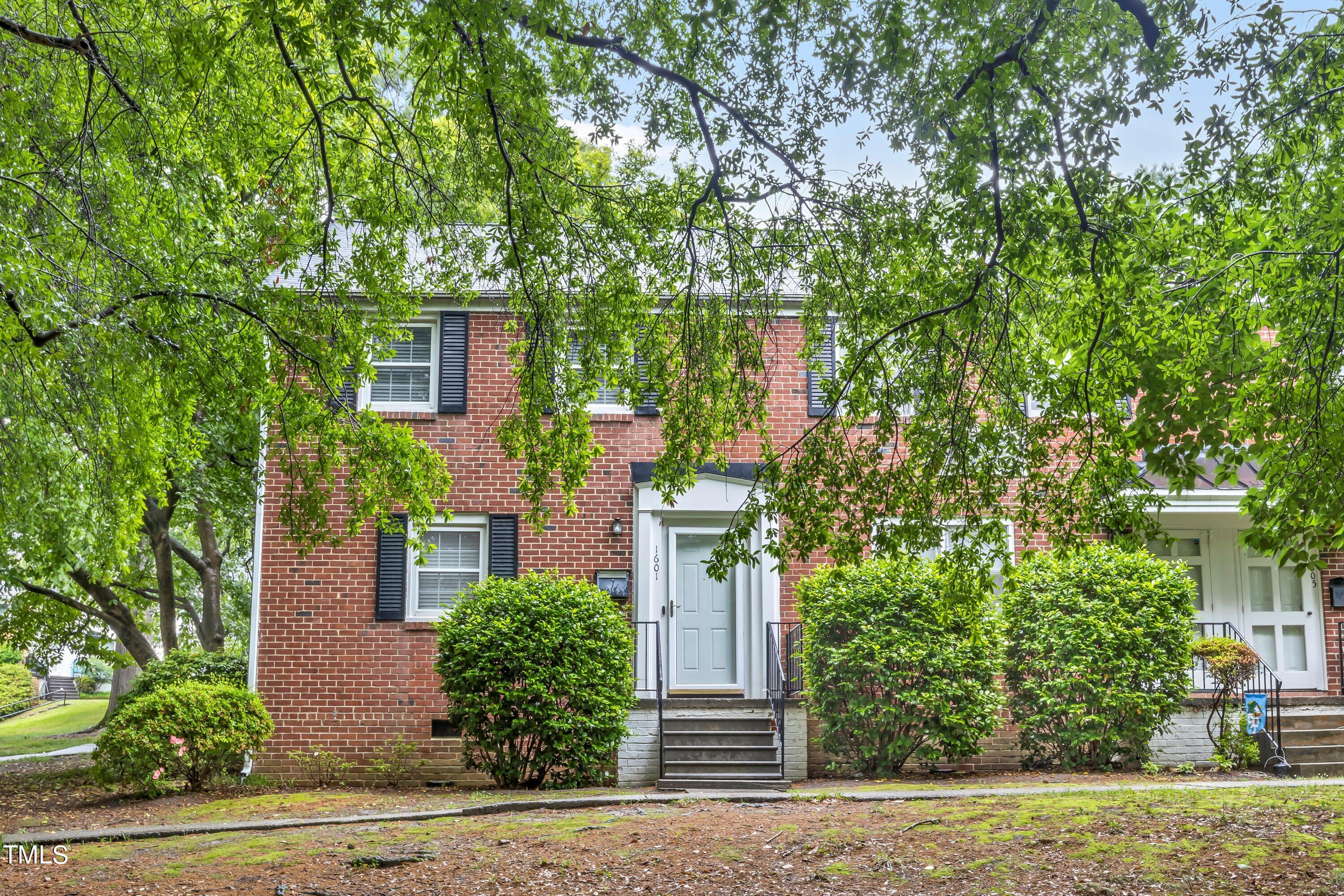 1601 Sutton Drive
