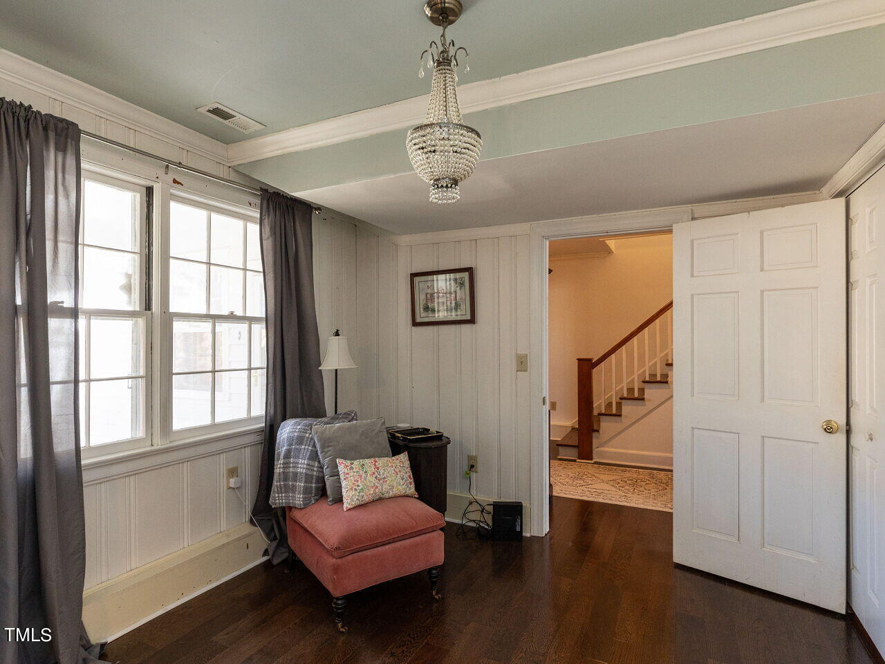 2729 Van Dyke Avenue