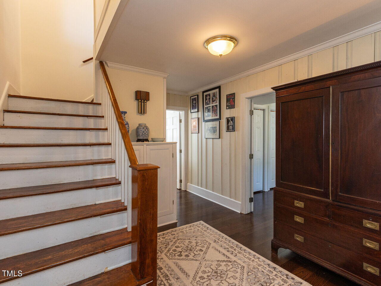 2729 Van Dyke Avenue