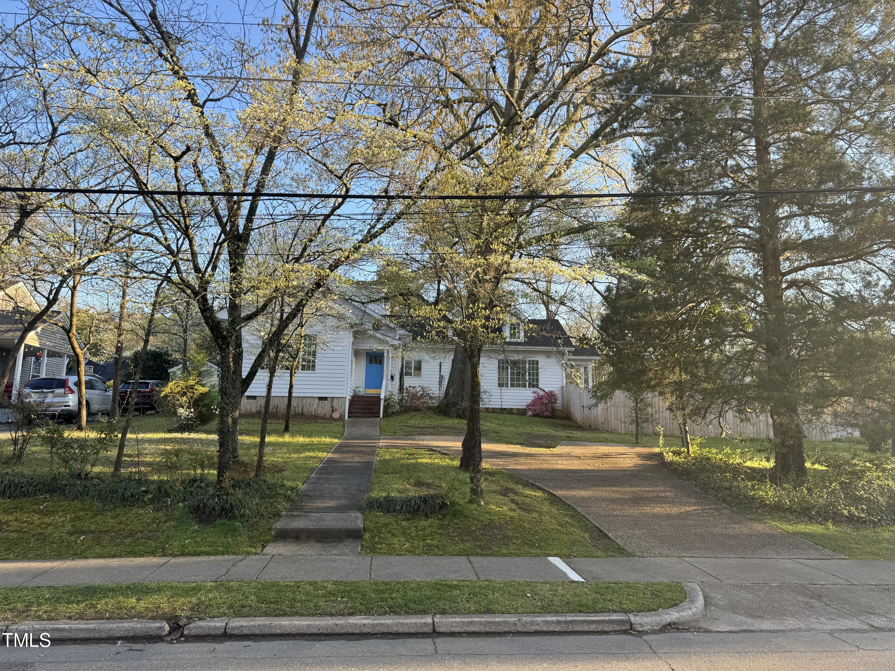 2729 Van Dyke Avenue