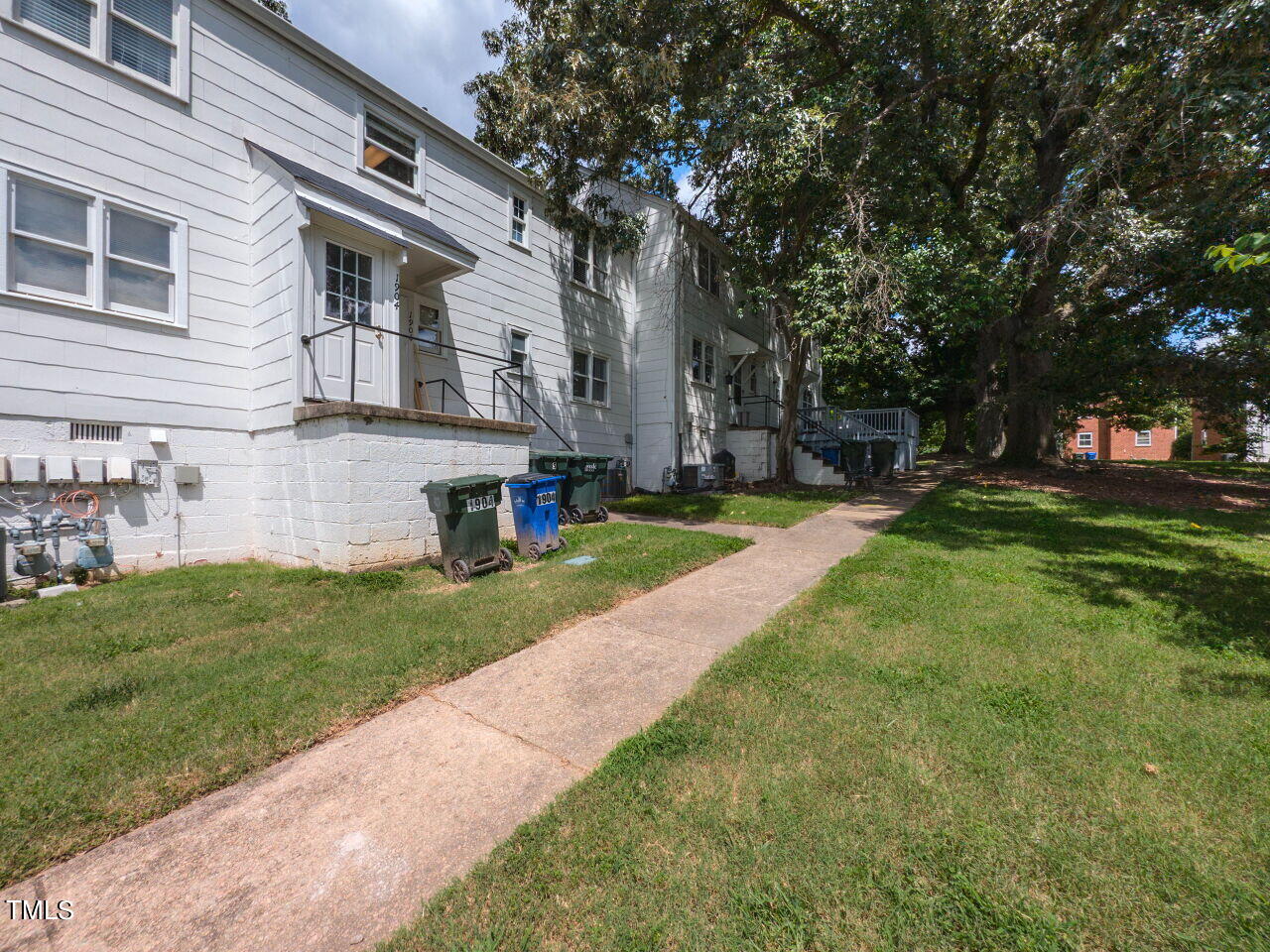 1906 Smallwood Drive