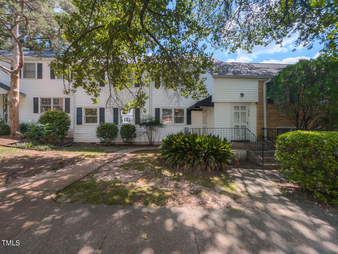 1906 Smallwood Drive
