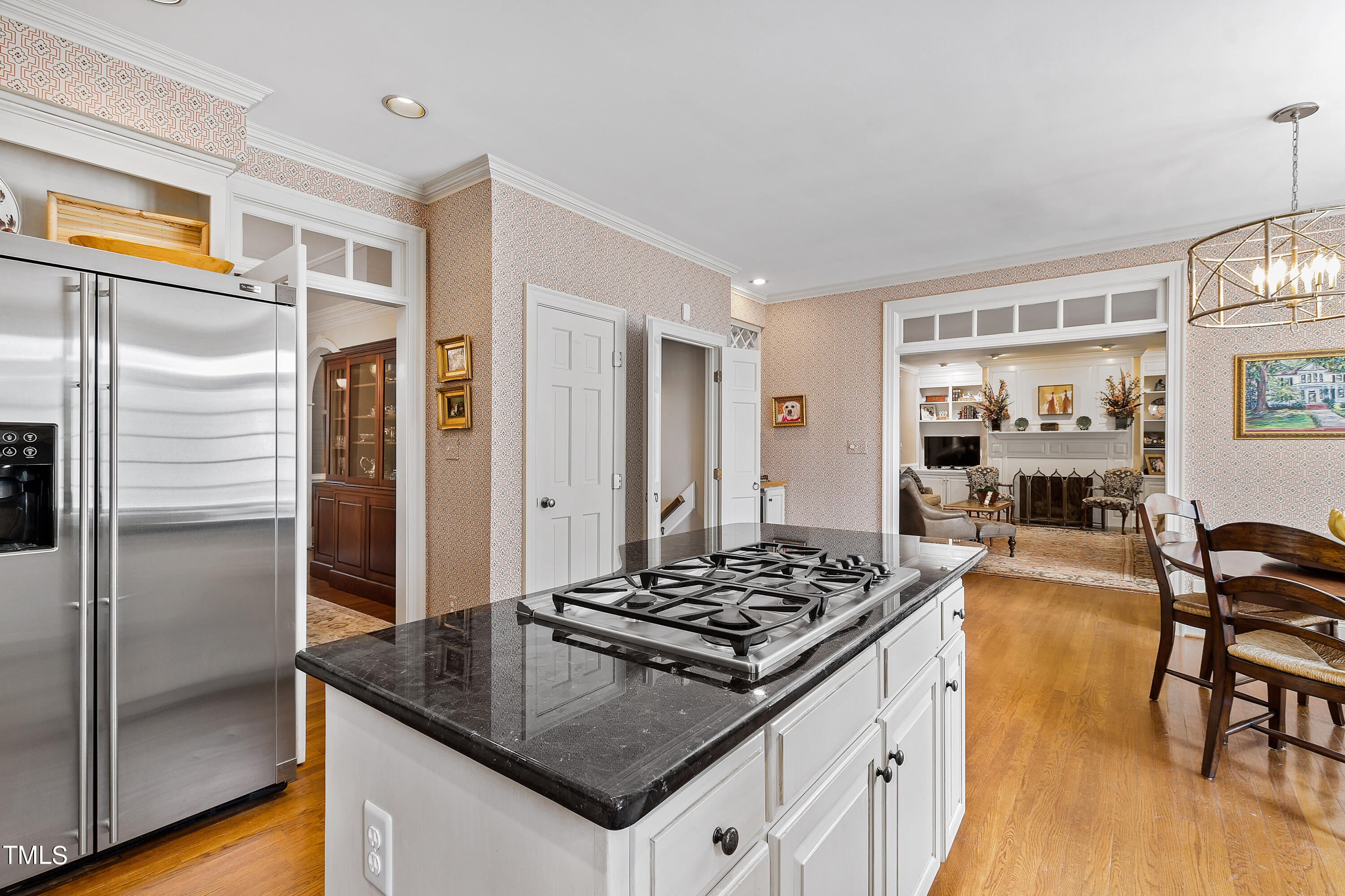 323 Transylvania Avenue