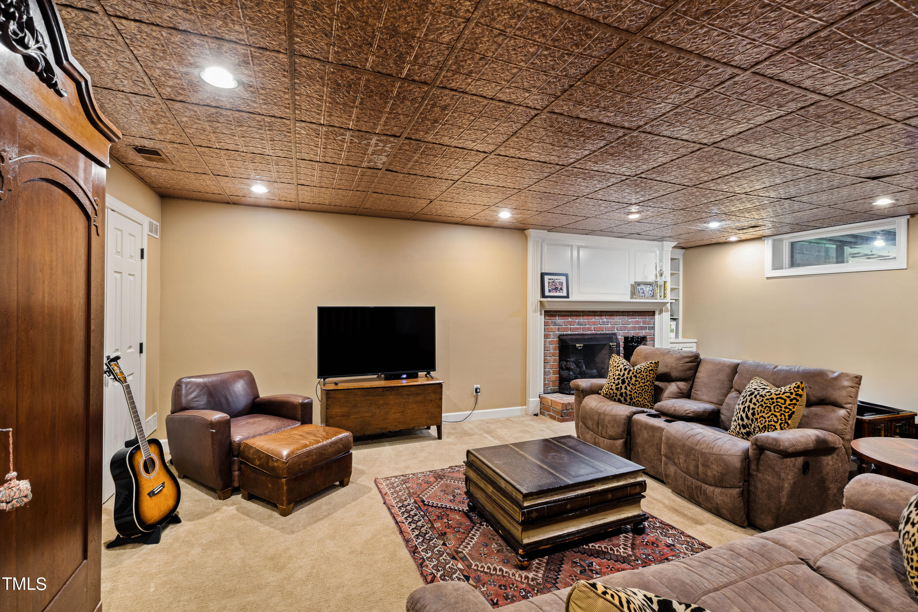 323 Transylvania Avenue