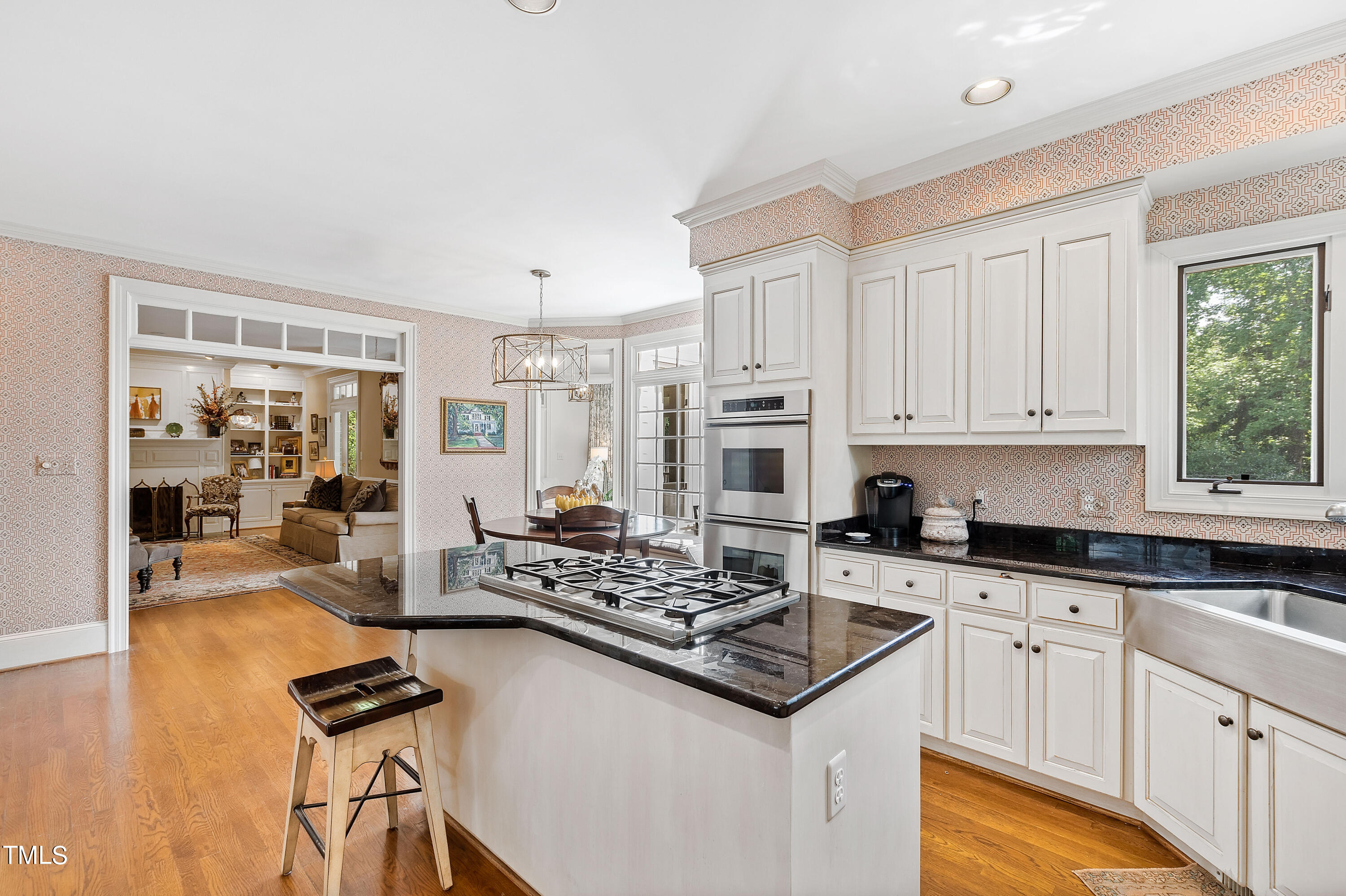 323 Transylvania Avenue