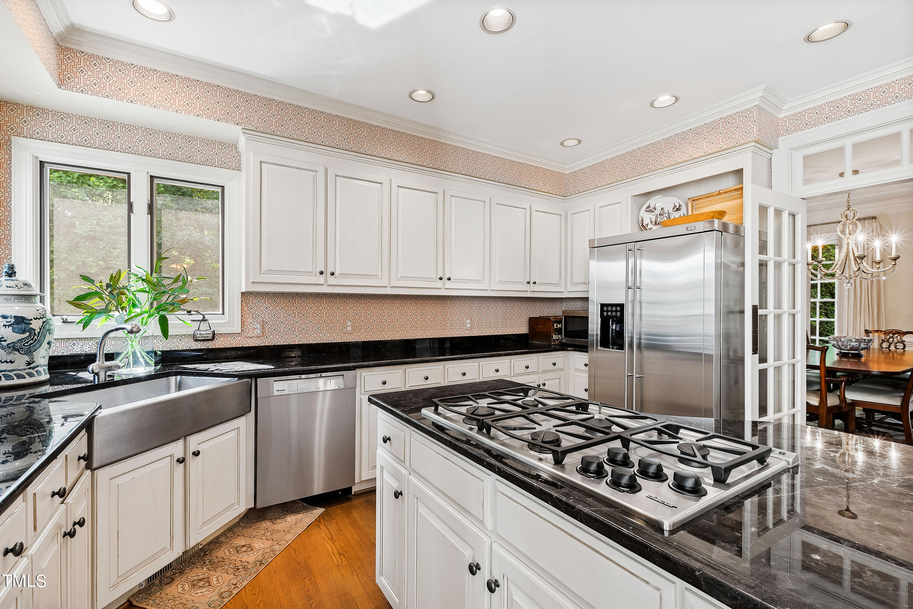 323 Transylvania Avenue