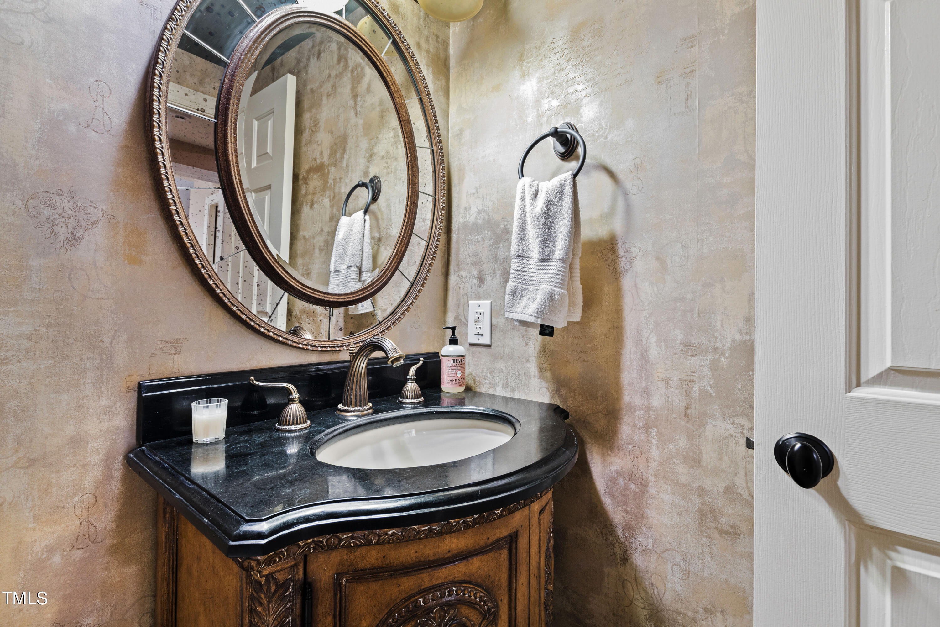 323 Transylvania Avenue