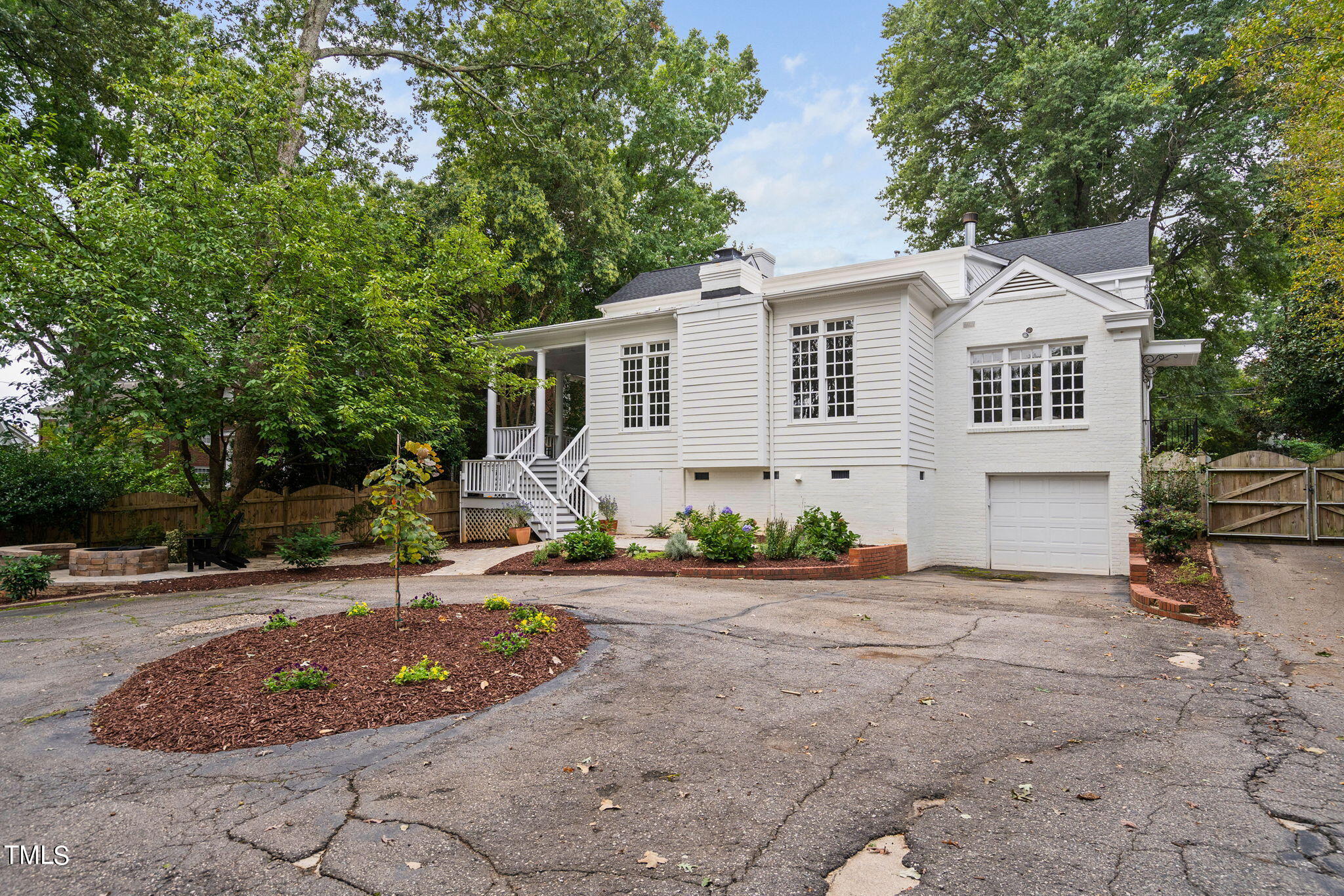 1900 St Marys Street