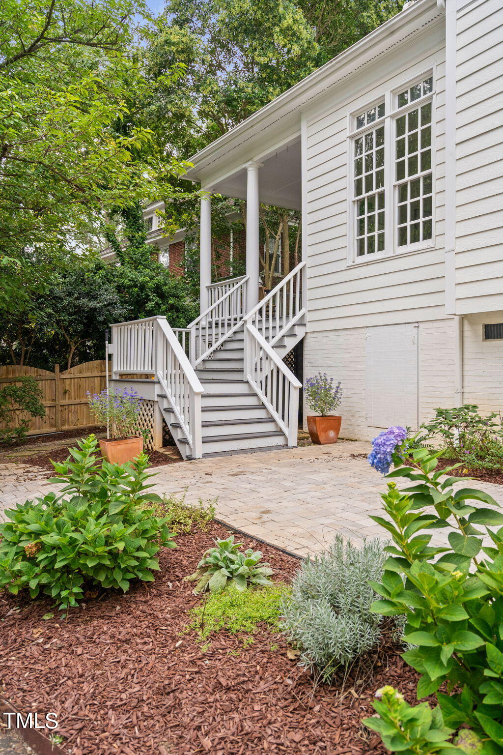 1900 St Marys Street