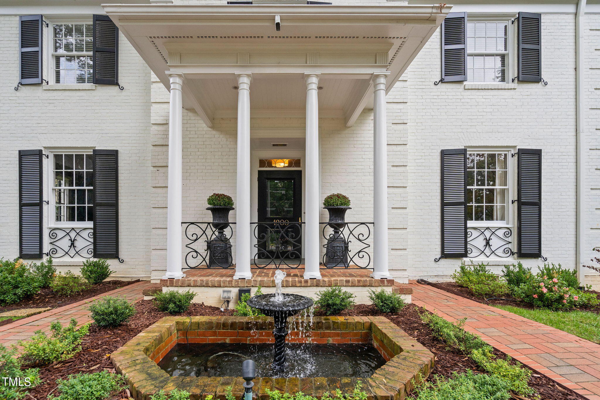 1900 St Marys Street