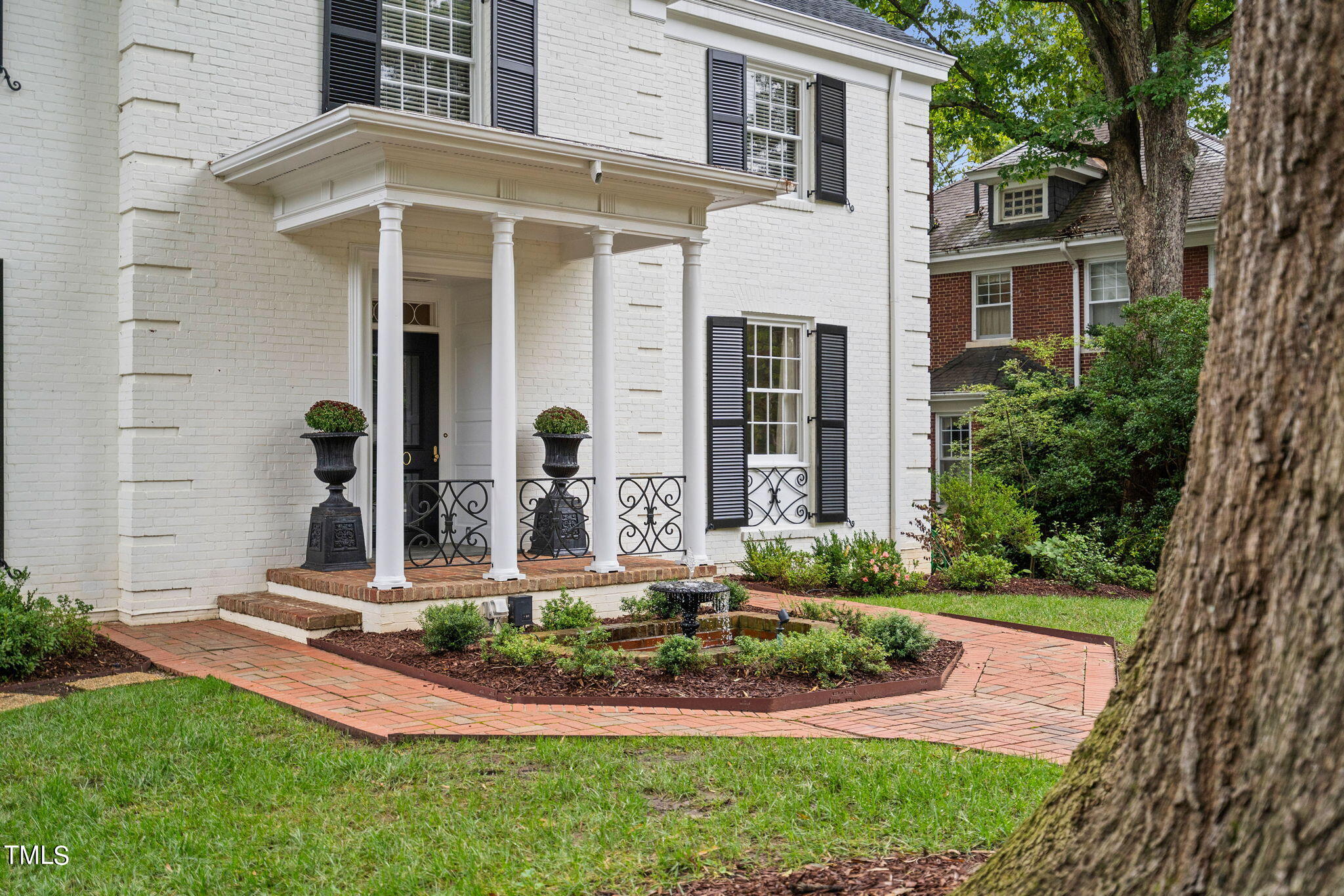 1900 St Marys Street