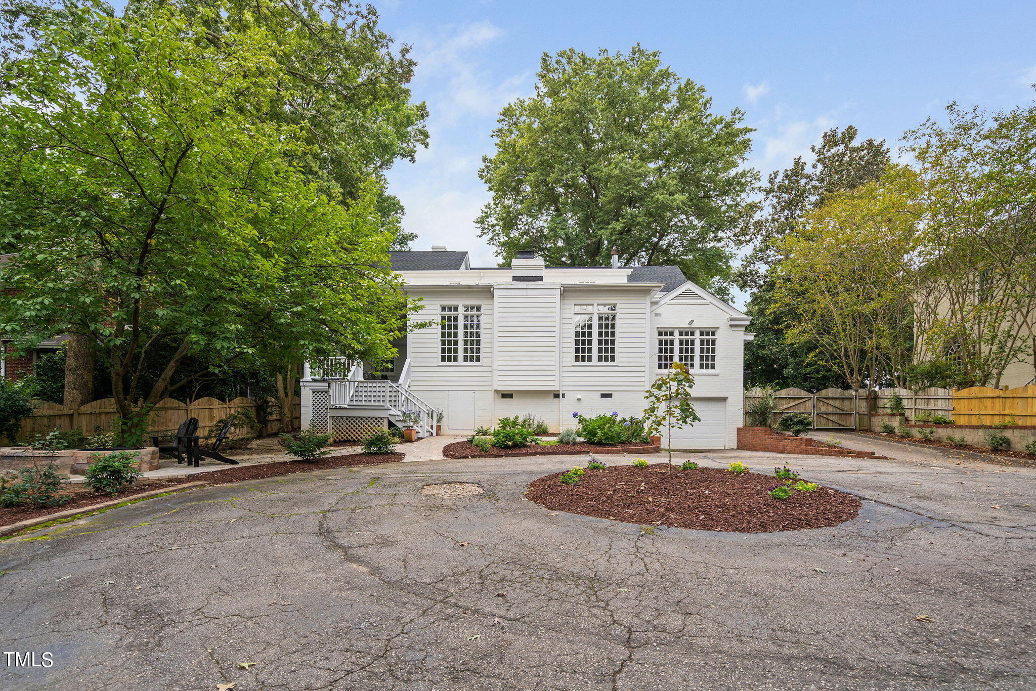 1900 St Marys Street