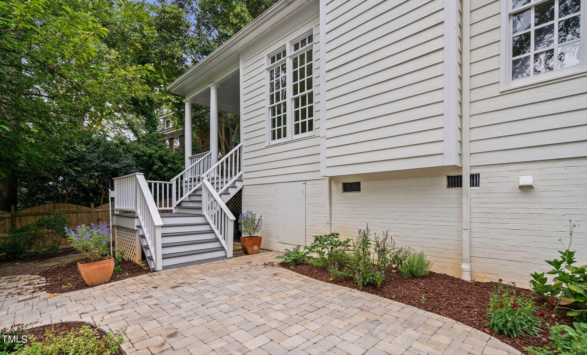 1900 St Marys Street