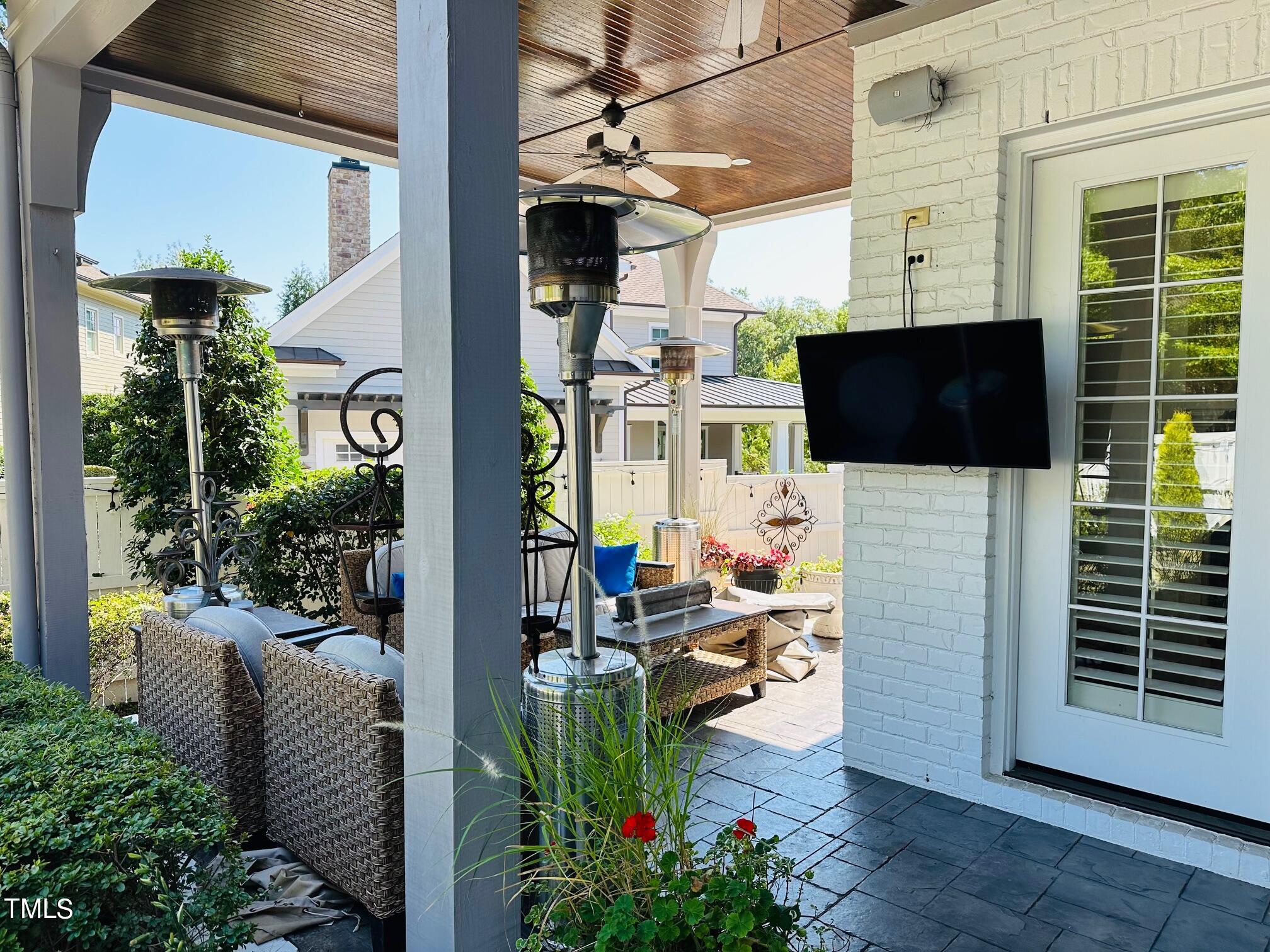 543 Guilford Circle
