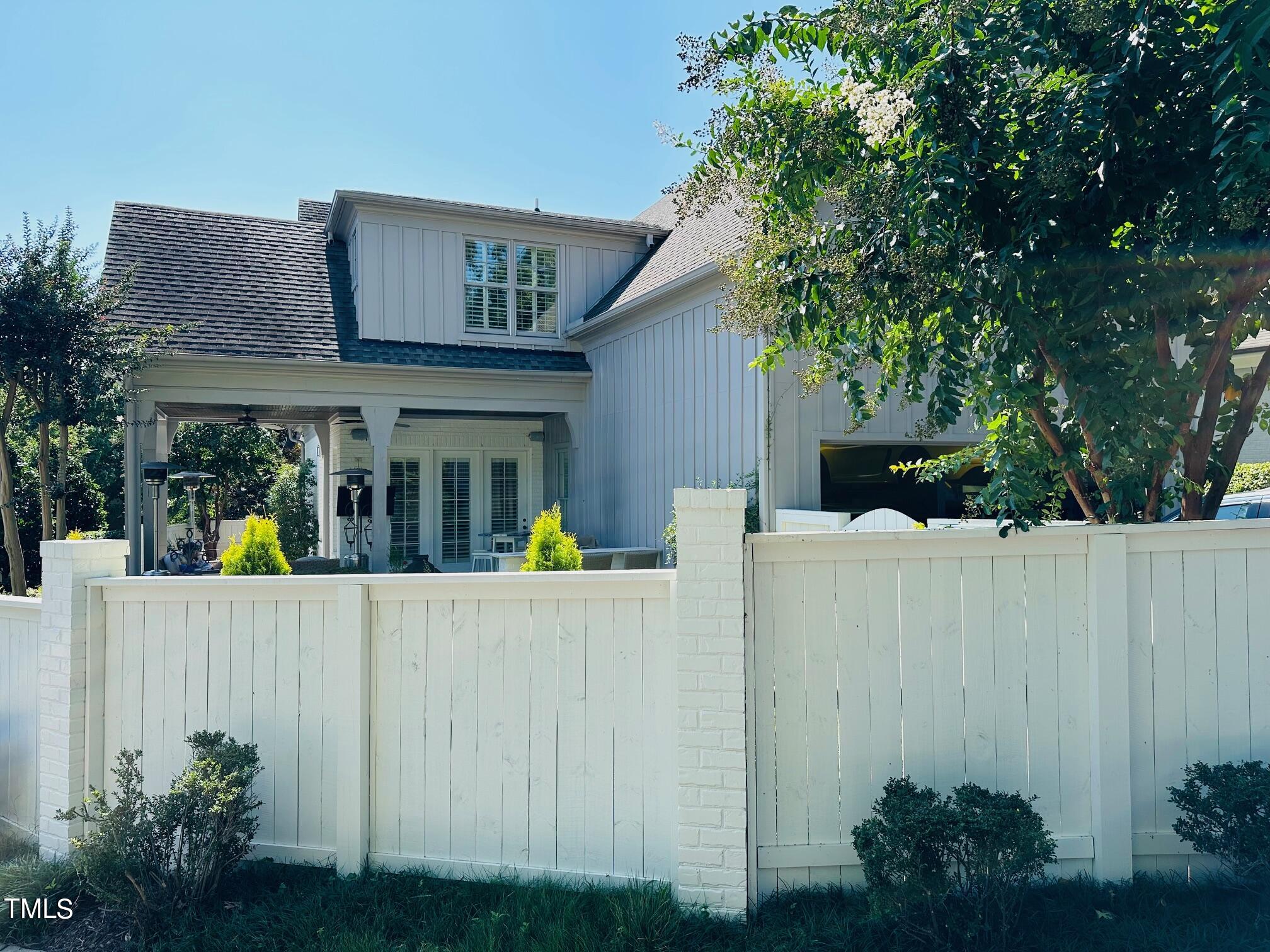 543 Guilford Circle