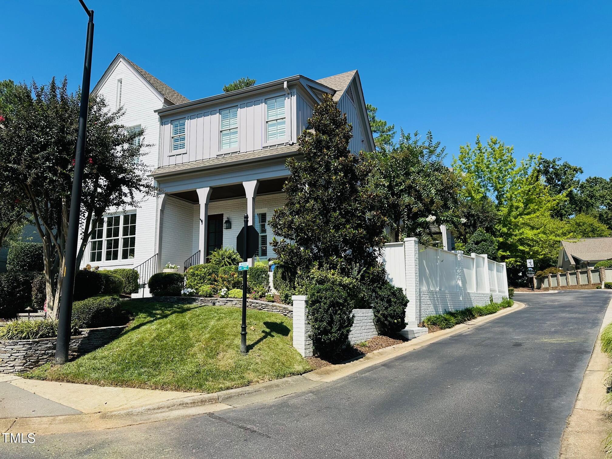 543 Guilford Circle