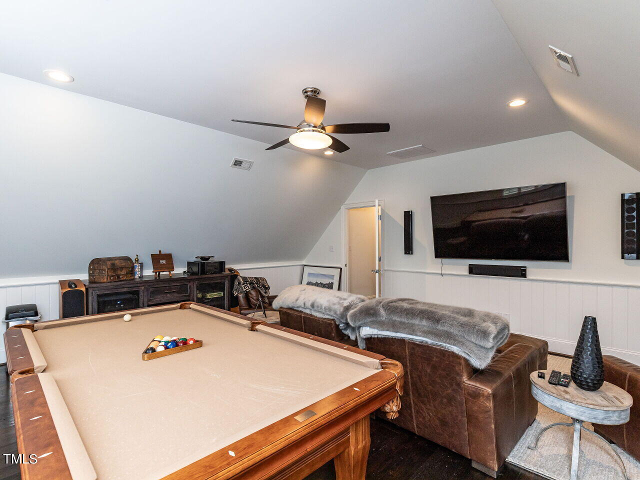 543 Guilford Circle