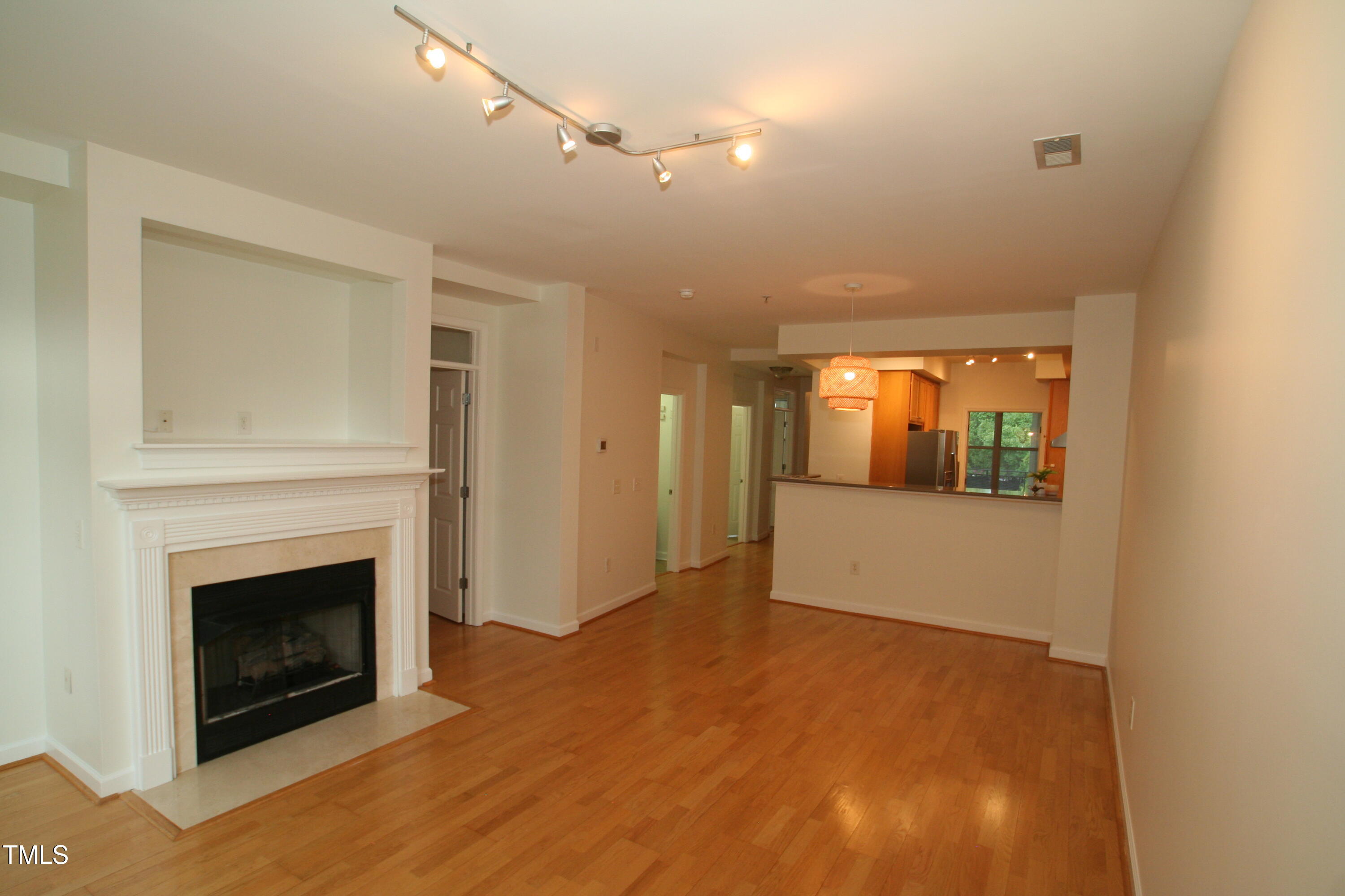 1001 Hillsborough Street # 304