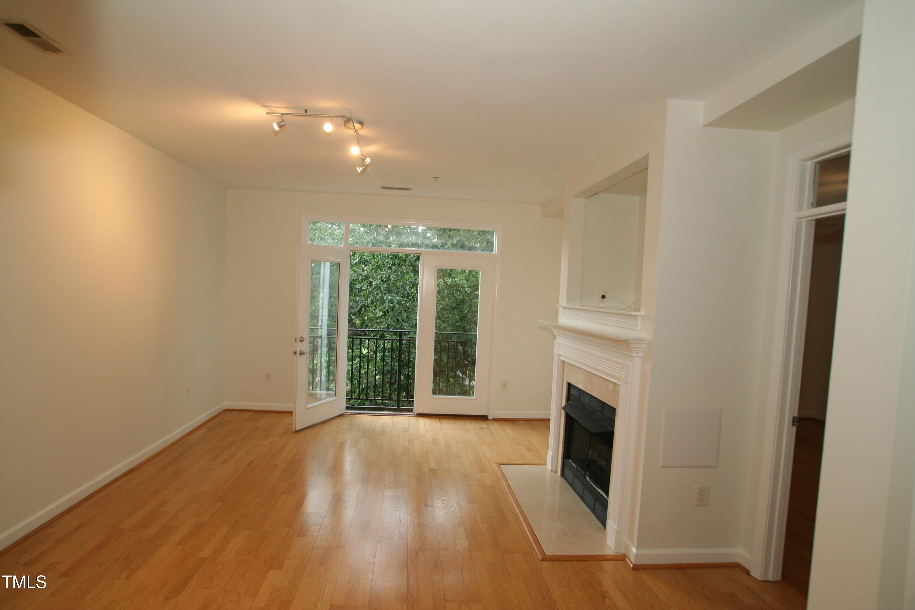 1001 Hillsborough Street # 304