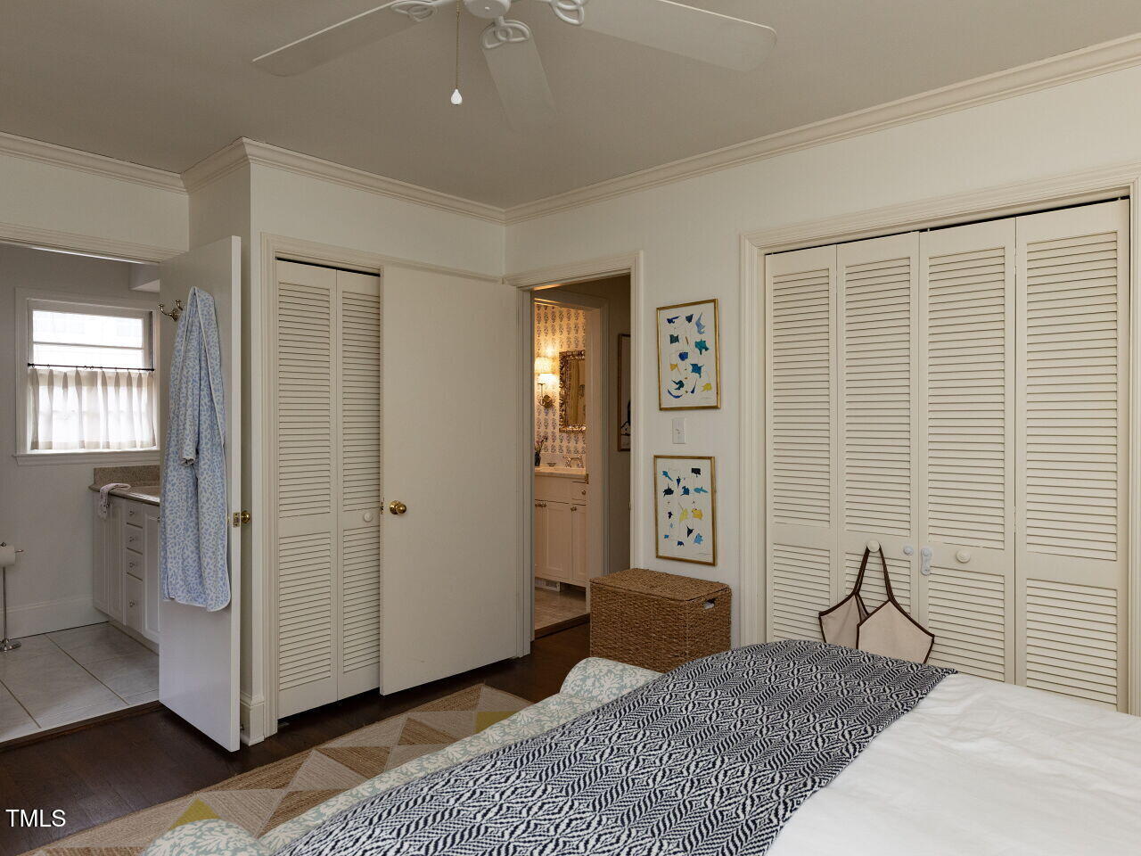 305 W Drewry Lane